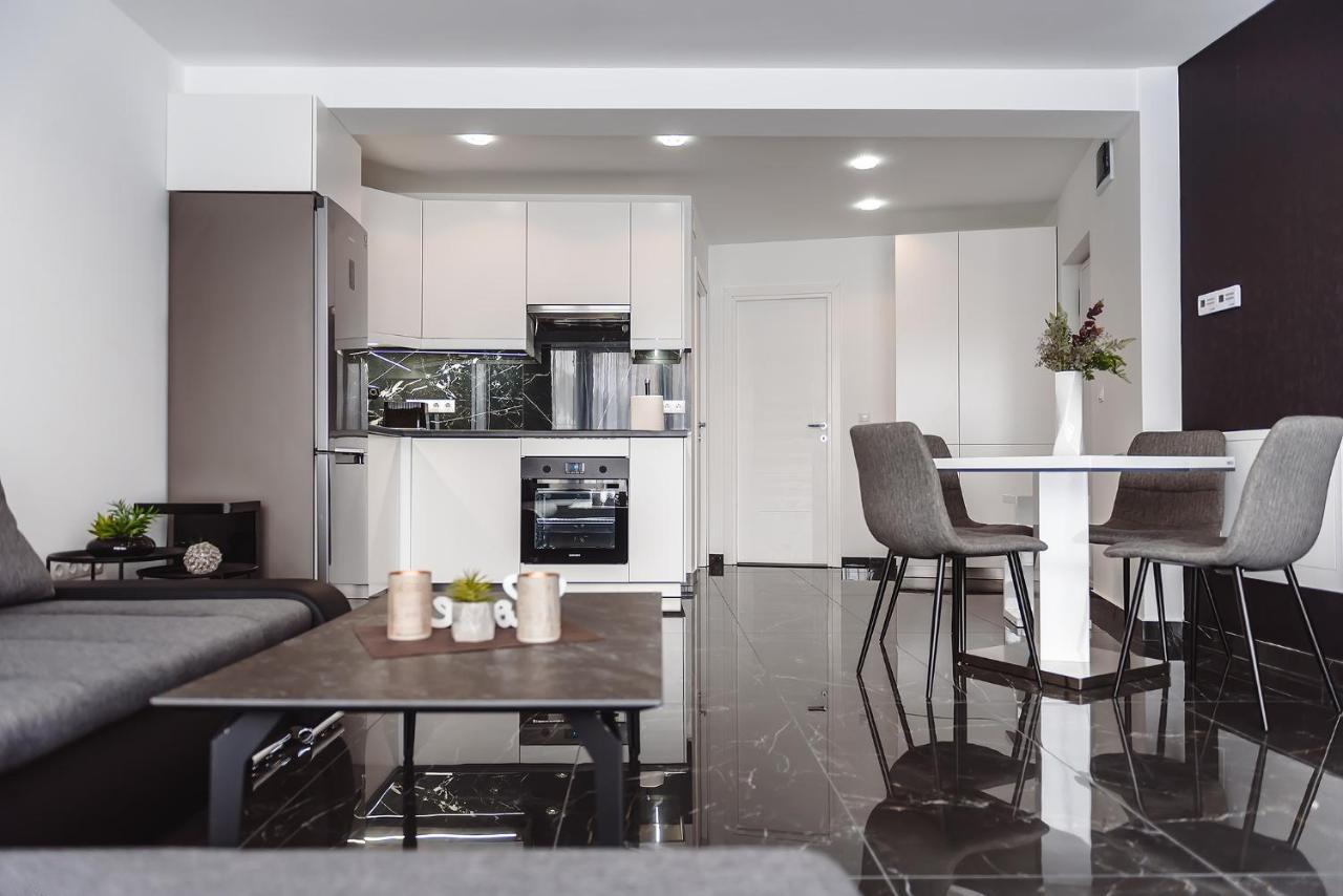 Concept Apartments Budiului 42 Târgu-Mureş Esterno foto